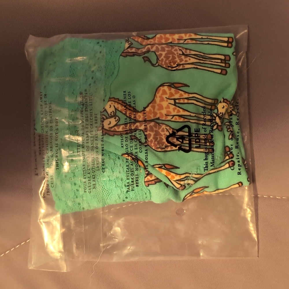 MeUndies XS bundle - Picture 3 of 3